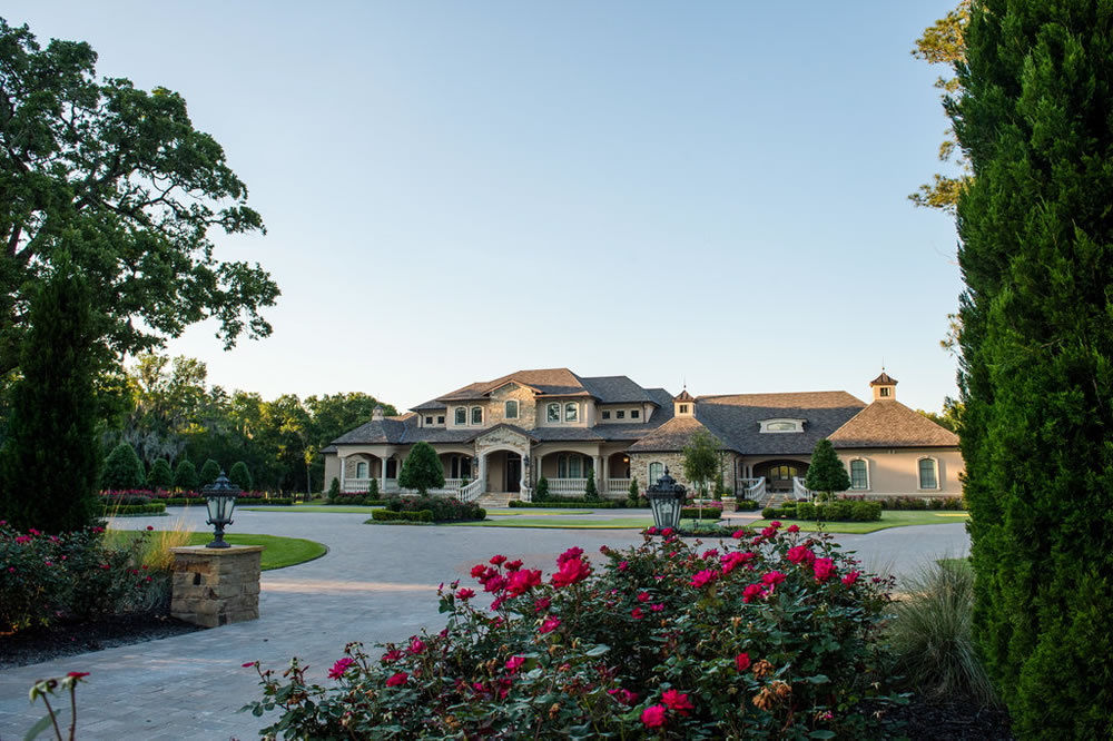Texas Sized Outdoor Living Retreat
