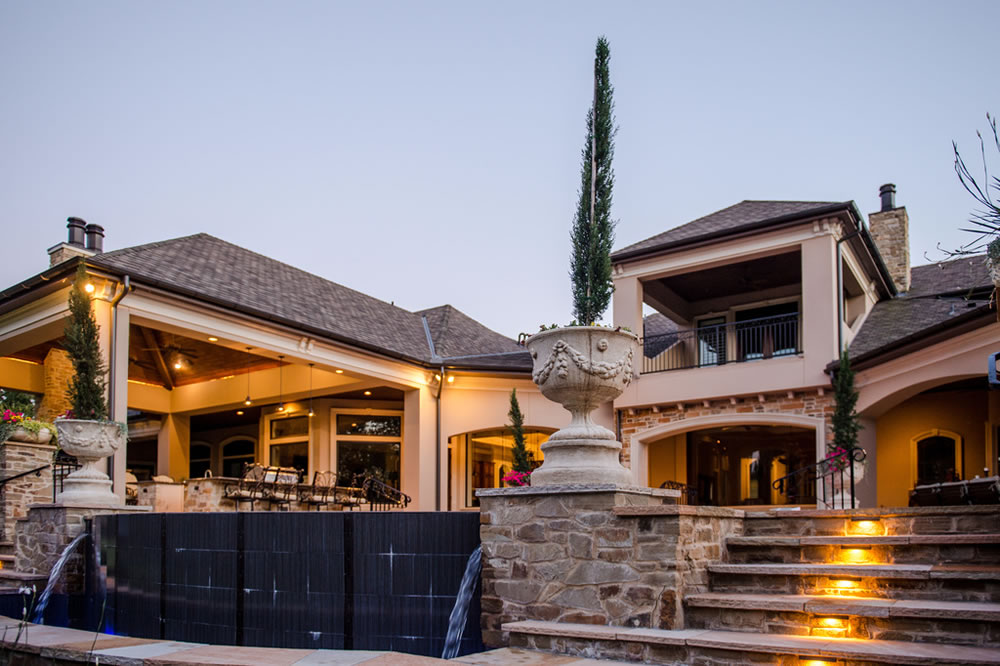 Texas Sized Outdoor Living Retreat