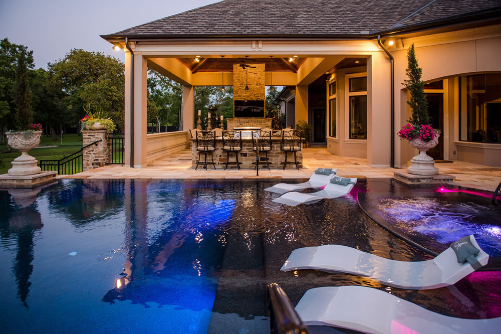Texas Sized Outdoor Living Retreat